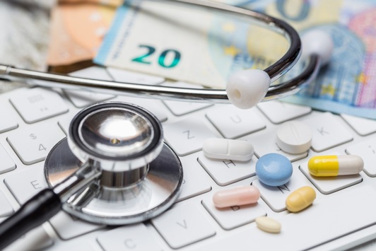 Krankenkasse-Zusatzbeitrag steigt? Wann sich ein Wechsel lohnt