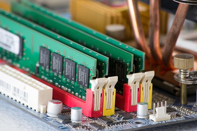 Halbleiter-Pionier FMC erhält 100 Mio. Euro, um neue Standards bei Speicherchips zu setzen