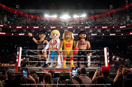 Playmobil steigt in den Ring: Weltweite Lizenzpartnerschaft mit WWE® bringt legendäre Superstars ins Playmobil-Universum