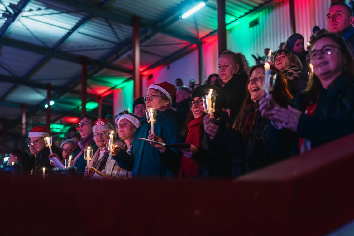 Oberhausen: evo/RWO-Weihnachtssingen begeisterte 2000 Besucher