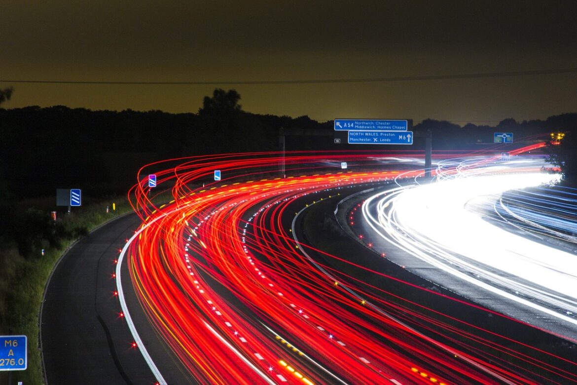 Reiseverkehr zur Weihnachtszeit: Autobahn GmbH erwartet Hochbetrieb zum Ferienstart