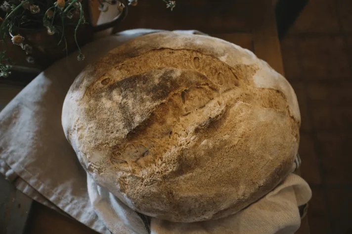 Moritz Frey zeigt: Herzhaftes Brot aus Grüsch einfach selbst backen
