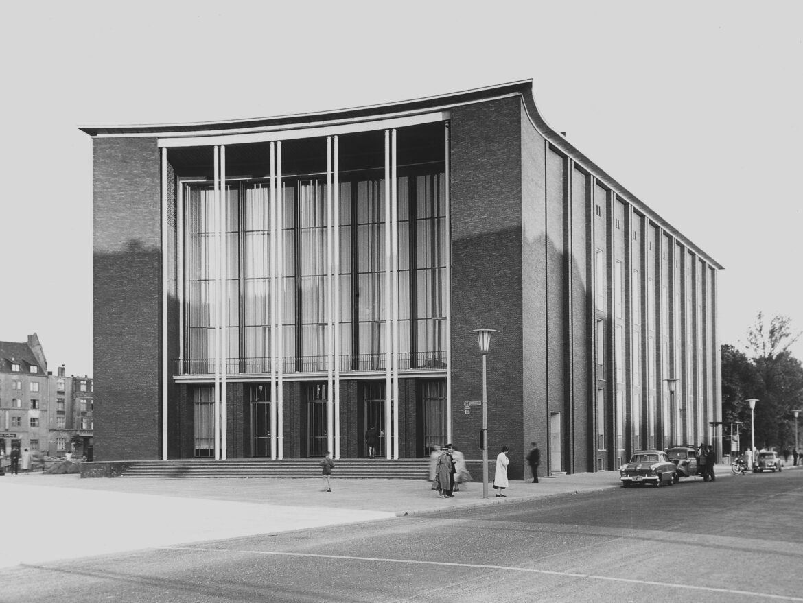 Bochum: Vortrag im Stadtarchiv beleuchtet „Theater in Bochum“