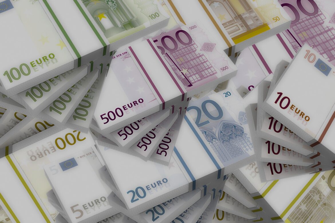 Hagen: Bürgerin findet Falschgeld auf Straße – Polizei leitet Ermittlungen ein