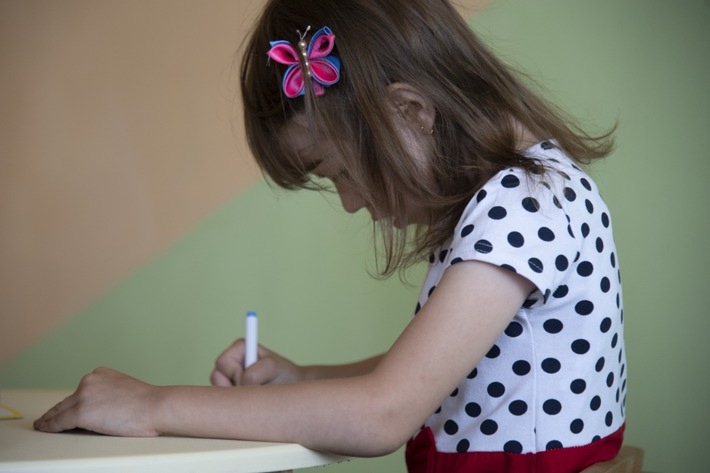 4. Jahrestag Ukraine-Krieg: Psychische Belastung für Kinder immer dramatischer – sozialer Zusammenhalt und psychische Gesundheit einer ganzen Generation bedroht