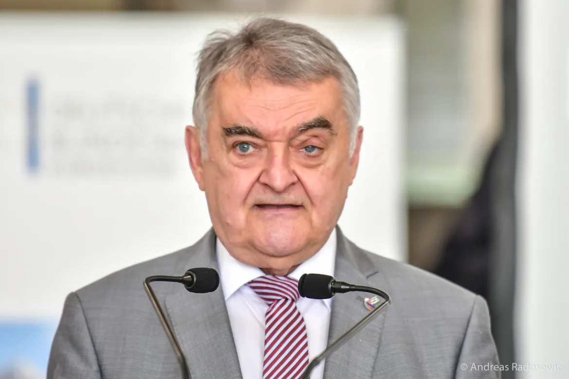 NRW-Innenministerium: Interne Anzeige gegen Innenminister Reul