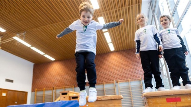 Auf die Plätze, fertig, fit: DEICHMANN sucht wieder Deutschlands fitteste Grundschule Die bundesweite Initiative geht 2026 in die dritte Runde