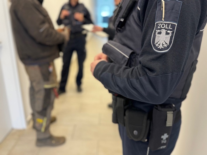 Zoll prüft Mindestlöhne im Münsterland Hauptzollamt Münster stellt in 29 Fällen Unregelmäßigkeiten fest
