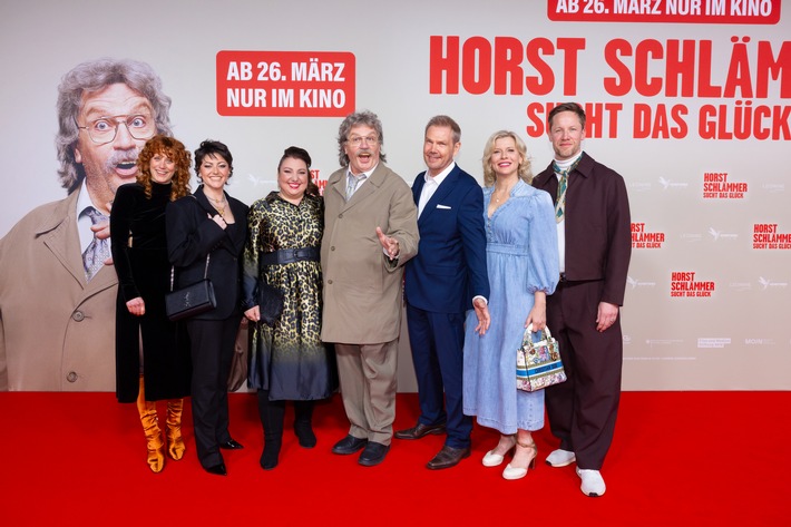 HORST SCHLÄMMER SUCHT DAS GLÜCK Horst Schlämmer bringt das Glück nach Essen: Der Kultreporter begeistert bei Weltpremiere