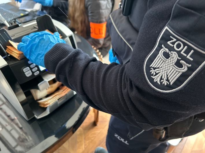 Gemeinsame Pressemitteilung der Staatsanwaltschaft Frankfurt am Main und des Hauptzollamtes Frankfurt am Main