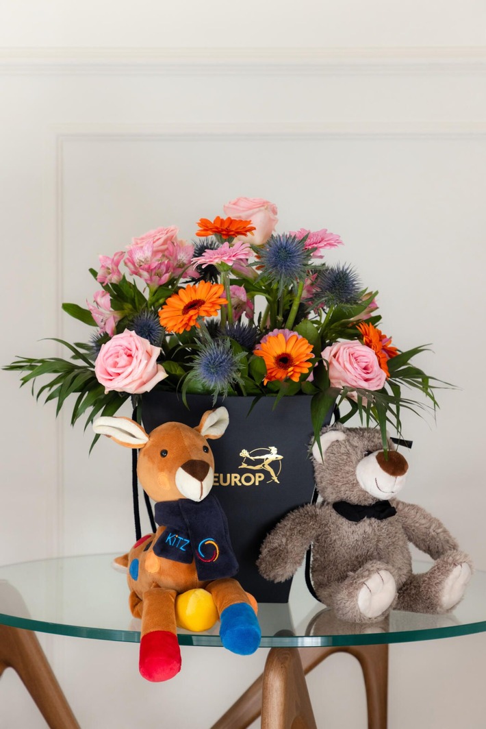 Blumen schenken. Hoffnung spenden. Fleurop baut Engagement für Kinderkrebsforschung aus Aktionszeitraum 2026: 20. April bis 16. Mai – Charity-Strauß künftig ganzjährig erhältlich