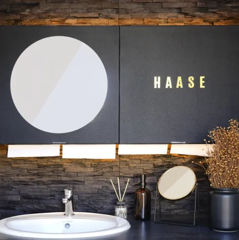 Lübecker Designer bringt Luxus-Toilettenwagen an die entlegensten Eventlocations