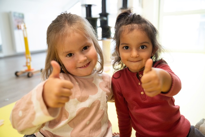 Licht an für die frühe Bildung 30 Kitas und Bündnisse nominiert für Deutschen Kita-Preis 2026