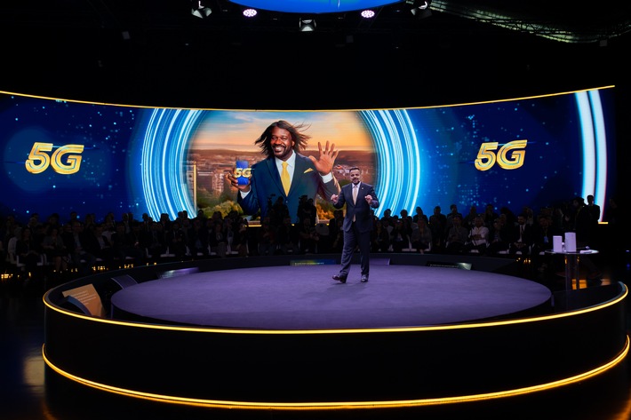 Turkcell startet mit Shaquille O’Neal in die 5G-Ära