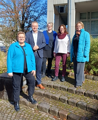 Hochsauerlandkreis: FrauenNavi HSK startet – Fünf starke Partnerinnen bündeln Angebote für Frauen im Hochsauerlandkreis