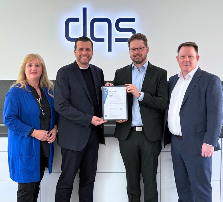 Idest GmbH unter den ersten Unternehmen im deutschsprachigen Raum mit DQS-Zertifizierung nach ISO/IEC 42001 IT-Beratungsunternehmen setzt Meilenstein in der KI-Governance