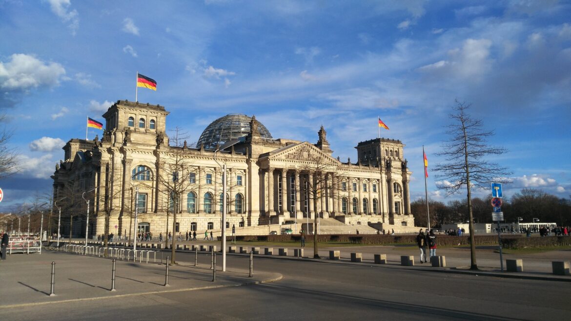 Merkel erteilt Bundespräsidentinnen-Frage klare Absage