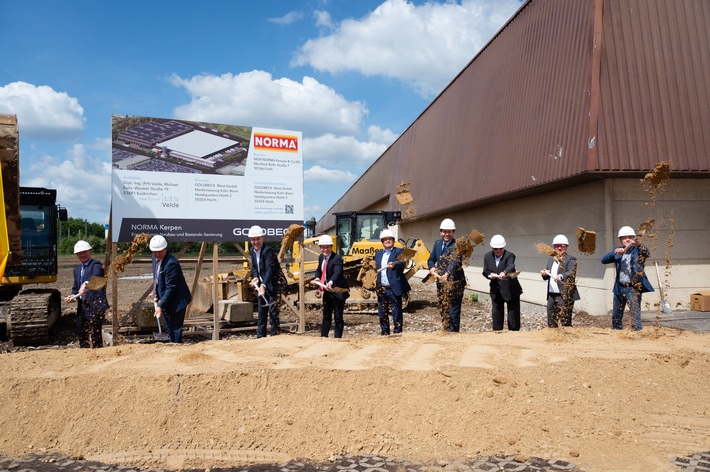 Spatenstich bei NORMA in Kerpen: Erweiterung der Kühl- und Tiefkühllogistik schafft Kapazitäten für über 200 Filialen Fast 10.000 Quadratmeter zusätzliche Fläche