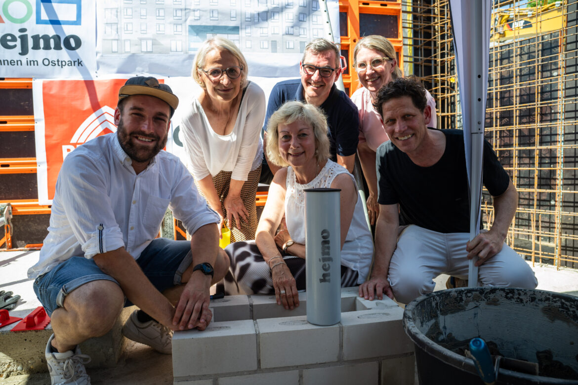 Bochum: OSTPARK: Wohnprojektgruppe feiert Baustart ihres Mehrgenerationen-Hauses