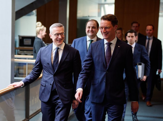Landesregierung beschließt weitere Entlastungen zur Modernisierung des Staates