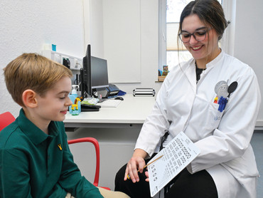 Orthoptist*in: Ein Beruf mit Durchblick und Zukunft