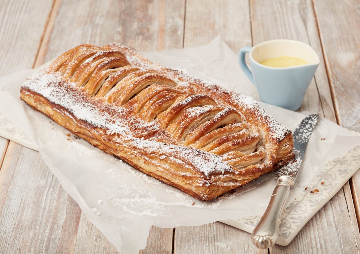 Apfelstrudel mit Blätterteig