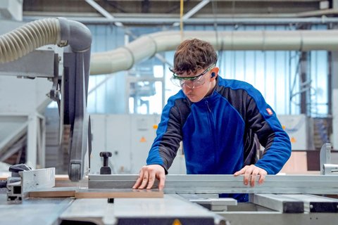 Handwerk trifft Hightech –  Die Betonsteinbranche bietet vielfältige Ausbildungs- und Karrierewege