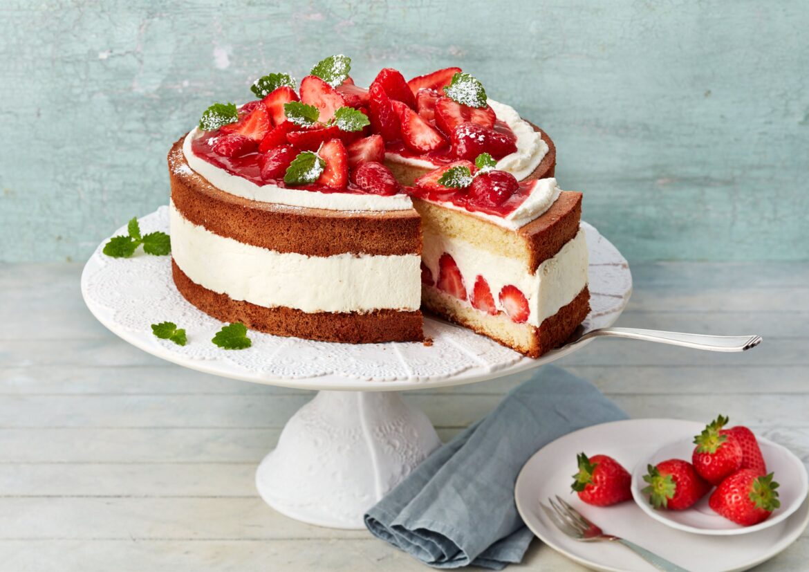 Erdbeer-Sahne-Torte