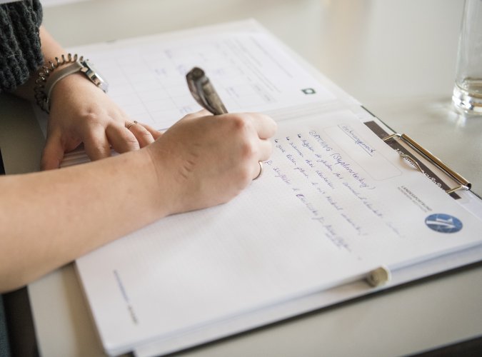 Gesetzesreform stärkt Weiterbildung in Nordrhein-Westfalen Landesregierung legt ersten Landweiterbildungsbericht vor