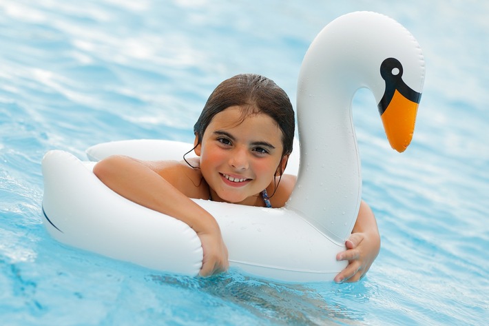 Schwimmtier stinkt nach Chemie?