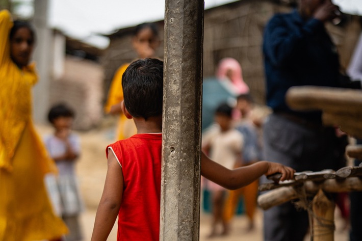 „Wir brauchen Lösungen, um Hungertote und Ausbeutung zu verhindern“: Der Stopp der US-Entwicklungshilfe führt in Thailand zur Unterversorgung von Geflüchteten und Rückschritten bei der Aidsbekämpfung