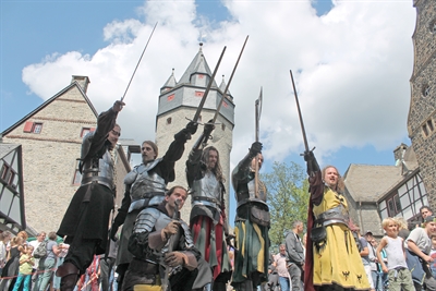 Märkischer Kreis: Anno Tuck 2026 – Drachen und Ritter auf Burg Altena