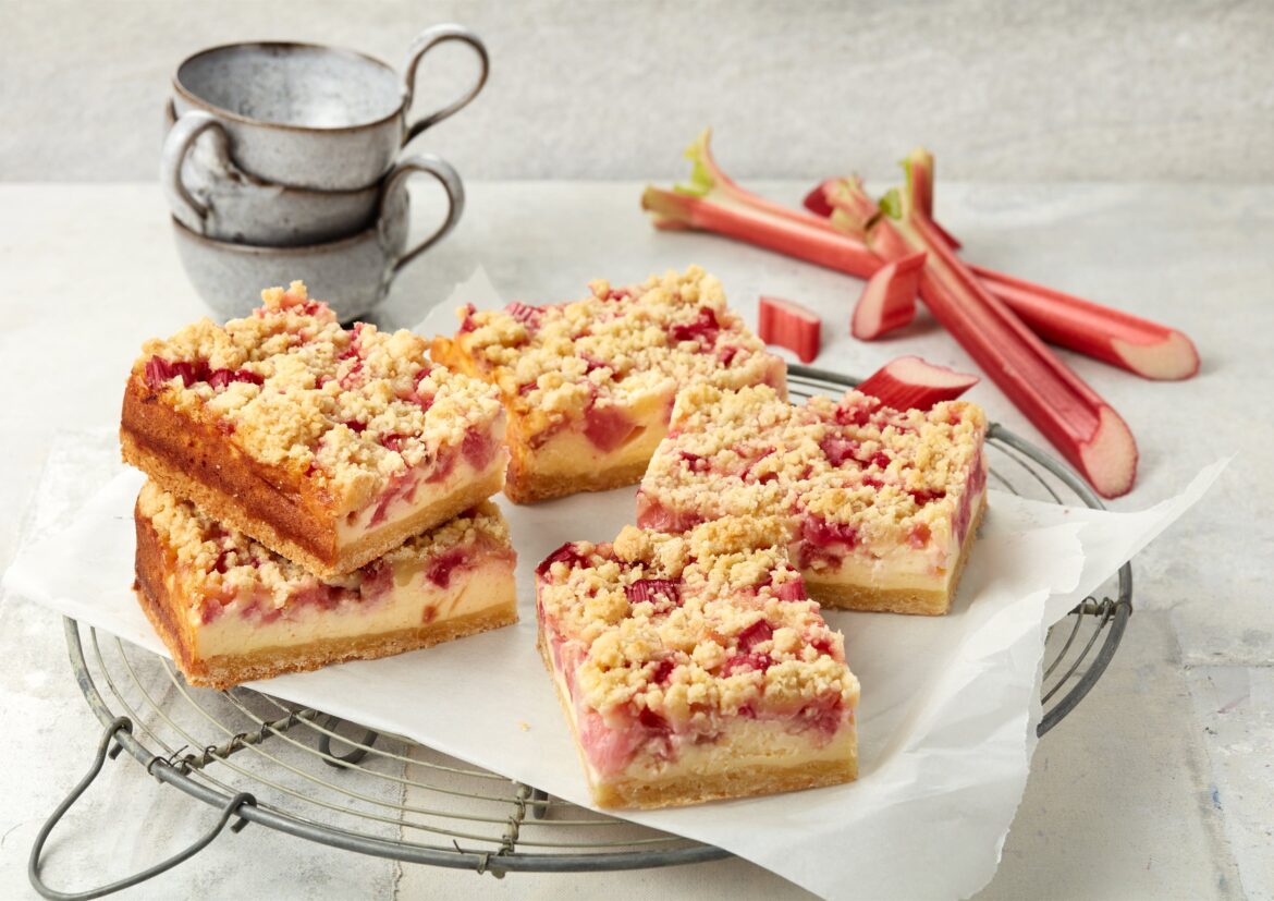 Rhabarberkuchen mit Quark