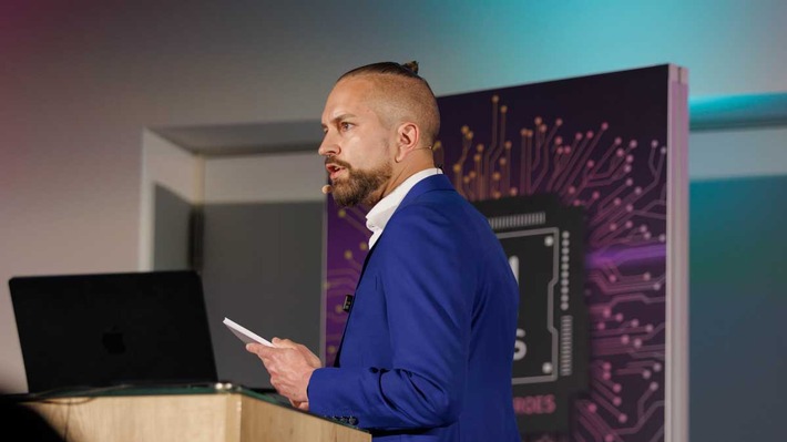 Vom Chatbot zum digitalen Kollegen: Warum KI-Agenten die Zukunft der Arbeit prägen