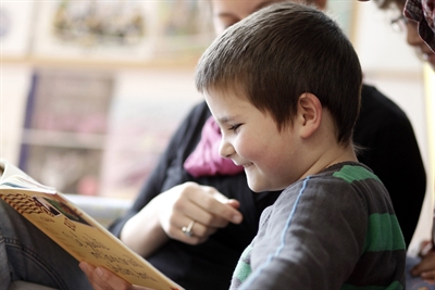 Märkischer Kreis: Sprachpaten unterstützen Grundschulkinder beim Deutschlernen