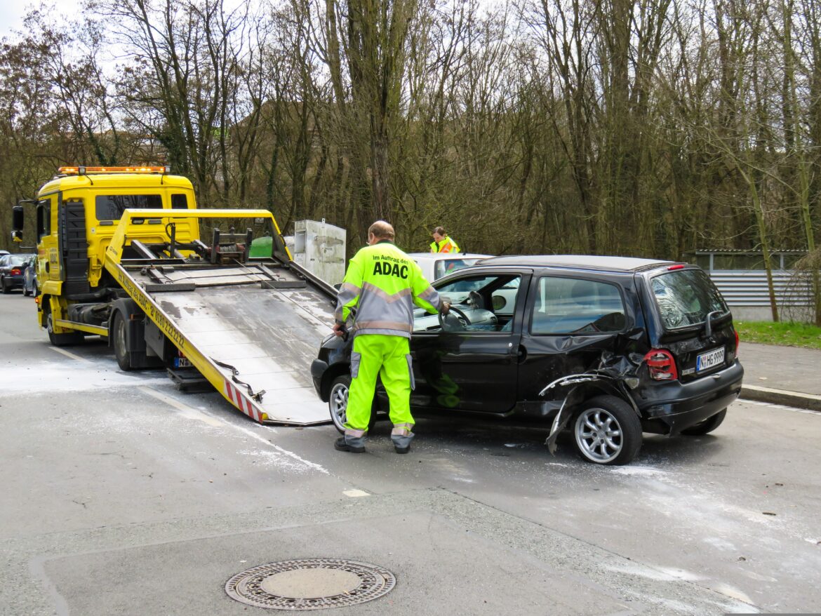 Viele Autofahrer zahlen zu viel für Pannenschutz: Vergleich zeigt günstige Alternativen zum ADAC