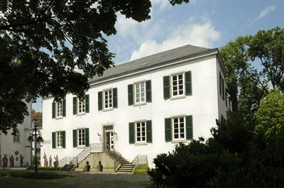 Iserlohn: Rettet die Bücher – Stadtbücherei Letmathe lädt ein zum großen Bücherverkauf
