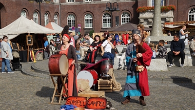 Bottrop: Mittelalter, Kirmesspaß und Feuerwerk
