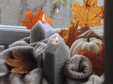 Dekoideen für mehr Gemütlichkeit: Ein bisschen Herbst für zu Hause