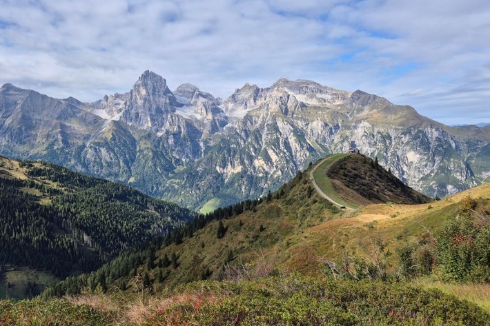 Aktuelle Infos für Wander-Apps DBU-Projekt bringt Streckenupdates für Schutzgebiete