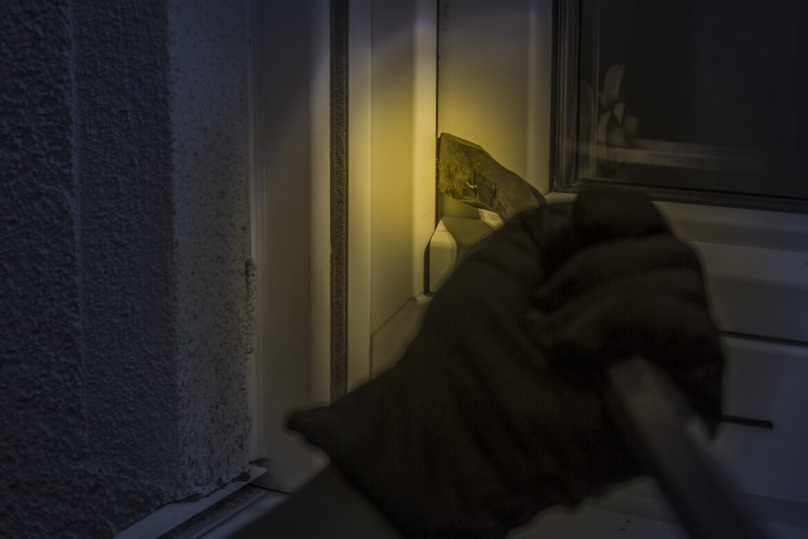 Ennepetal – Versuchter Einbruch in Mehrfamilienhaus