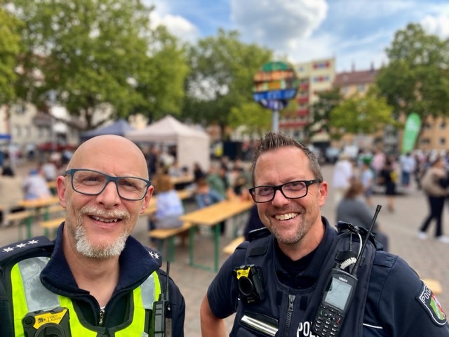 Bezirksdienst Altenhagen an zwei Tagen auf dem Friedensplatz
