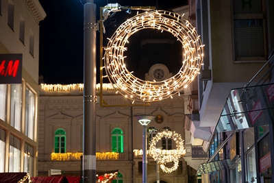Iserlohn: Wer möchte Lichtpatin oder Lichtpate für die Iserlohner Weihnachtsbeleuchtung werden?