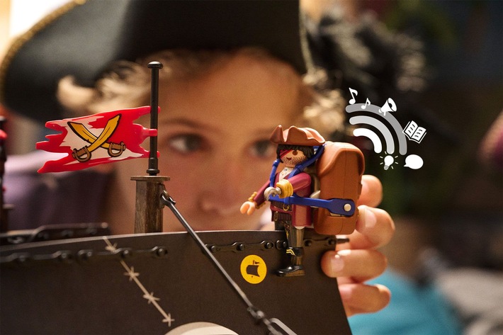 Drei von vier Eltern wünschen sich kreatives Spiel ohne Bildschirm: Playmobil hi! nutzt Technologie als Kreativitätsbooster