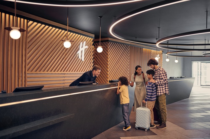 Neue Holiday Inn® by IHG Studie zeigt: Kinder wünschen sich den Familienurlaub einfacher, als Eltern denken